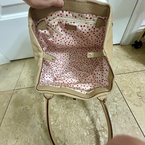 Kate Spade Beige Satchel Bag with gold toggle closure - Picture 7 of 11